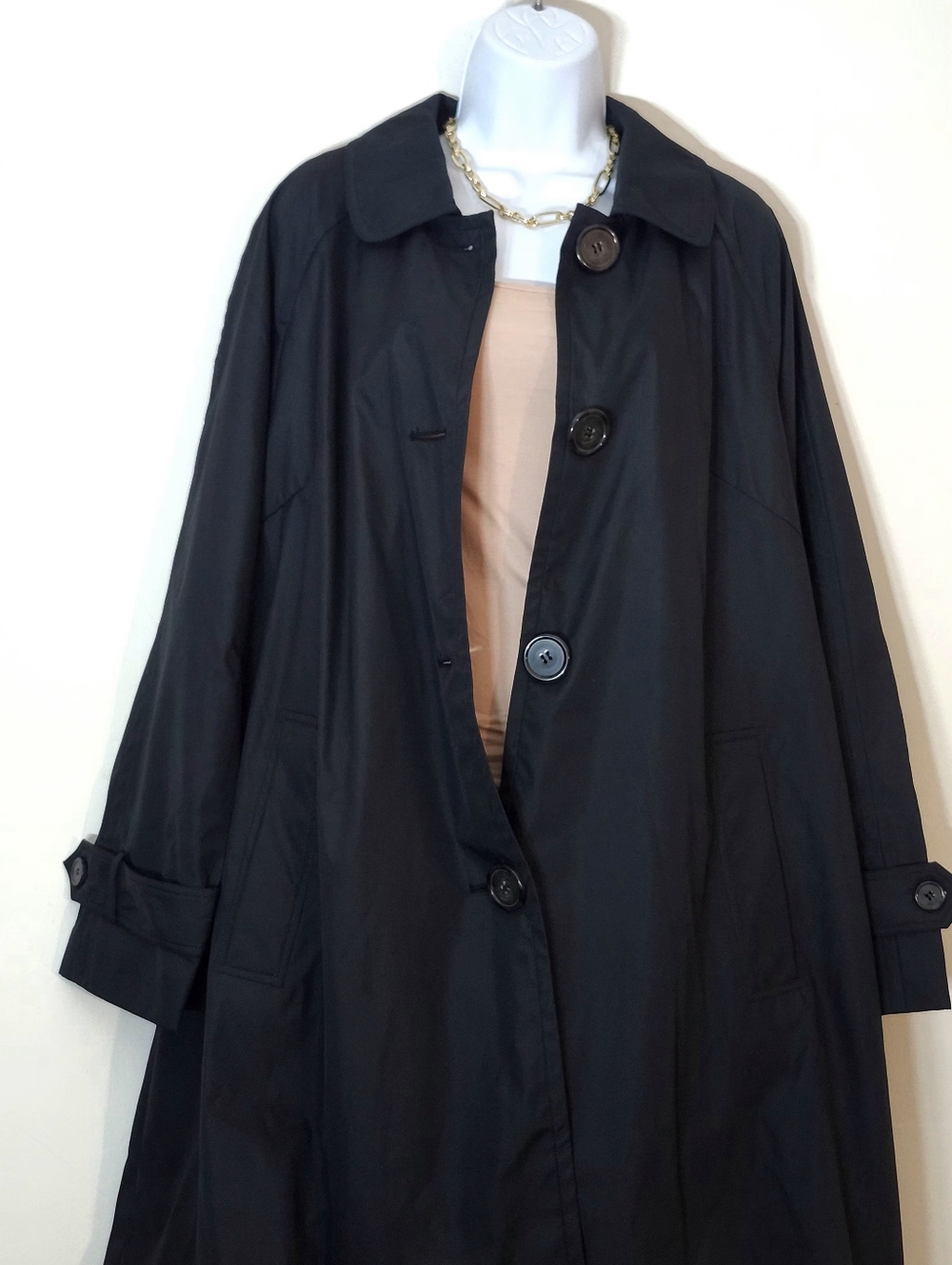 Dennis Basso A-line, Button-Down Trench Coat Color: Black Size: P-XL